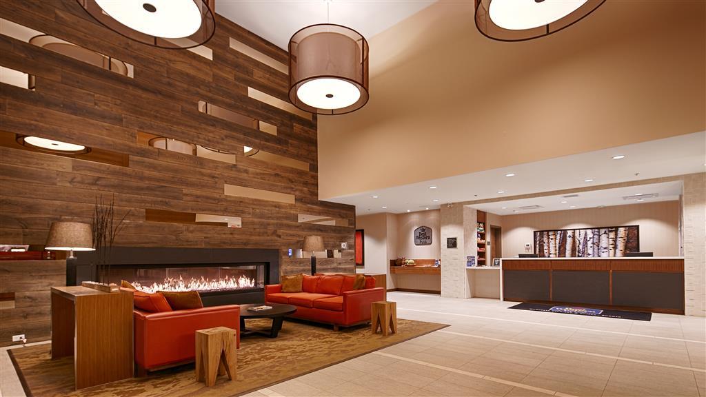 Mountain View Inn & Suites Sundre Interiør billede